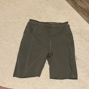 Lululemon biker shorts